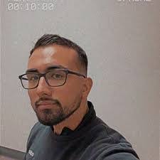 Alana Rasmussen's Instagram, Twitter & Facebook