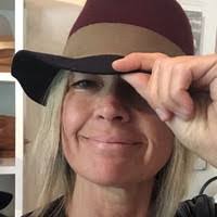 Rosa Schultz's Instagram, Twitter & Facebook