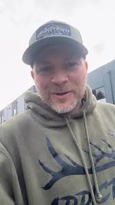 🎣 Want to catch more salmon while trolling? Pro guide Nick Popov breaks  down one of the smartest tricks you can use