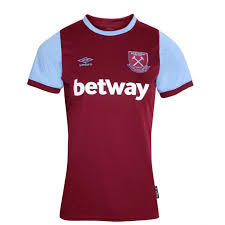 West ham united fans have been having their say on a leaked new kit which some say looks like a leeds united strip. Home Kit 2020 21