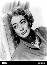 Victor Wylie's Instagram, Twitter & Facebook