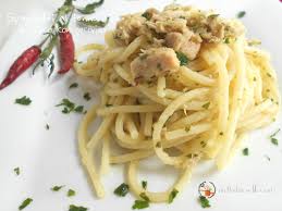 Pasta al tonno in 15 ricette facili e veloci. Spaghetti Al Tonno In Bianco Con Pecorino Ricetta Semplice