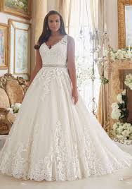 Kaufen preiswerte günstige brautkleider und brautmode mit erstklassiger qualität nach maß.bei milanoo gibt es mehr als 800 wunderschöne brautkleider styles.shoppen sie jetzt ihre trauhafte. Lace On Tulle Ball Gown Plus Size Wedding Dress Morilee Germany