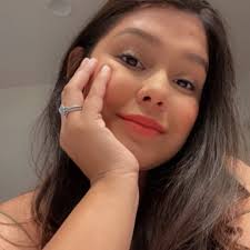 Hi all 👋 What would you say are the best hotels at Walt Disney please and  then universal studios? We are planning our trip for next year, and as we  are first