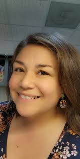 It's the best when you have friends that shop at Aldi and belong to this  group. You can chat about all the fun products and different food they  have. Sometimes you even