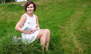 Sanna sarromaa, finne, feminist og forfatter det er veldig populært å fortelle at man ikke er bitter. Ting Nordmenn Ikke Ser Bok365 No