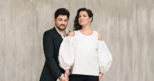 Praised for his metallic, stentorian and markedly italianate (l.a. Anna Netrebko I Yusif Ejvazov Vystupyat V Sankt Peterburge Novaya Epoha