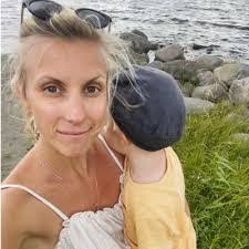 Sabrina Rand's Instagram, Twitter & Facebook