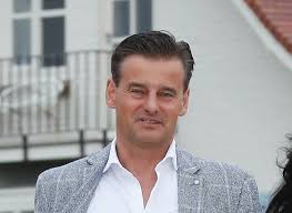 Wilfred genee's father passed away this weekend to the great sadness of the family, said the spokesman. Hmihx1mwzi2tlm