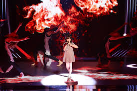 The winner is determined by public and he is entitled to a €50.000 prize. Primul Sezon Vocea Romaniei Junior A Fost CaÈtigat De Maia MÄlÄncuÈ Concurenta Lui Moga Tvmania Ro