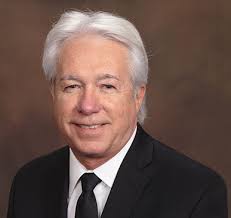 Donald Averitt's Instagram, Twitter & Facebook