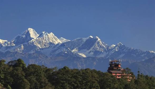 Nepal Honeymoon Escape — photo 3
