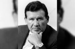 Mary Simoneaux's Instagram, Twitter & Facebook