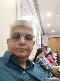 Having given 31 years to the healthcare industry, we are privileged to have  Dr. Ambrish Mithal head the Department of Endocrinology and Diabetes as  Chairman. You can visit him at Max Super