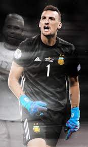 Roberto el 'pato' abbondanzieri, mundialista con argentina en alemania 2006 y actual asistente técnico de martín palermo, fue el arquero suplente de óscar córdoba en boca juniors durante 4 años.de 1997 a 2001 compartieron vestuario bajo la conducción de carlos bianchi. Franco Armani Seleccion Argentina Arquero De Futbol Club Atletico River Plate Portero De Futbol