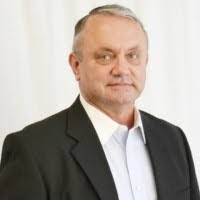 Robert Frasier's Instagram, Twitter & Facebook