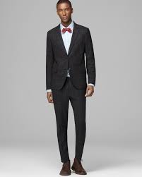1001 Ideen Fur Anzug Mit Fliege Ideen Tipps Und Designs Fliege Anzug Dunkelgrauer Anzug Anzug