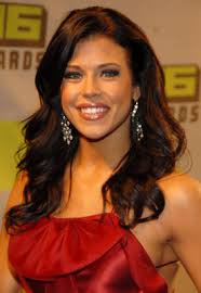 Amanda Horan's Instagram, Twitter & Facebook