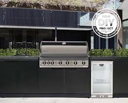 Here are 15 easy to follow diy plans to help you build your dream outdoor kitchen today without breaking the bank: Alfresco Outdoor Kitchen