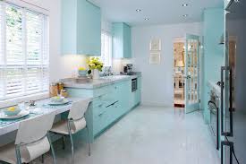 Ada banyak cara untuk menjadikan rumah terasa lebih nyaman, salah satunya dengan mengedepankan komposisi warna cat interior yang baik. 5 Warna Cat Rumah Keren Ini Bisa Bikin Suasana Lebih Hidup