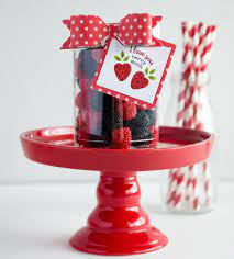 If she likes gifts that make her feel warm and cozy inside, there are many cute, personalized, and creative gifts you can treat her to. Sweet Valentine Gift Ideas Eighteen25