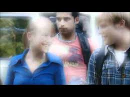 Hey, ich hab mir in youtube videos von haus anubis angeschaut und war ein wenig verwirrt, als ich oft nina magnus küssen sah. Das Haus Anubis Liebe Nina Und Daniel Youtube