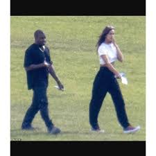 Irina shayk stays on the move during fashion week. 0acijjix21k66m