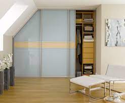 Nutzbar als putzschrank, vorratsschschrank oder schuhschrank. Pin Auf Begehbarer Kleiderschrank