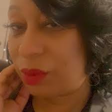 Sabrina Holley's Instagram, Twitter & Facebook