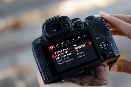 Máy ảnh Canon R10 (New 100%) - Chính hãng