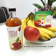 Hirup sedikit cuka epal yang dicampurkan dengan air. Kekal Sihat Rahsianya Amal Surya Apple Cider Vinegar With Natural Honey