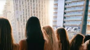 As mulheres ucranianas estão entre as mais lindas mulheres de todo o mundo, mas não é só por isso que você ficará muitos homens gostariam de conhecer lindas mulheres ucranianas, mas às vezes. Expulsan De Dubai A Las 11 Modelos Ucranianas Que Posaron Desnudas En El Balcon
