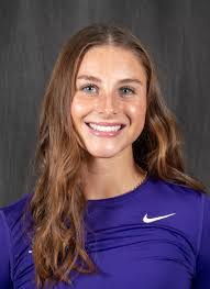 Hannah Volkman's Instagram, Twitter & Facebook