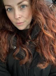 Daphne says, “paint me like one of your French girls”