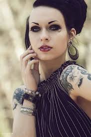 stylish gothic piercings piercingeasily com piercing ideen gothische schonheit schone frau