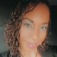 Tracey Tullis's Instagram, Twitter & Facebook