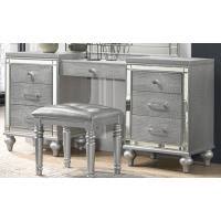 Bed, night stand, dresser, mirror. New Classic Furniture Valentino 4pc Upholstered Lighted Bedroom Set In Silver