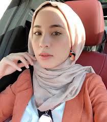 Nonton drama china unrequited love sub indo download drama china unrequited love 2021 sub indo cinta tak berbalas 2021. Biodata Dan Latar Belakang Pelakon Bella Dally Iluminasi