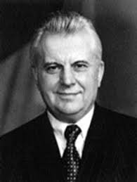 З шести кандидатів переконливу перемогу (61,6% голосів). Referat Pershi Prezidenti Nezalezhnoyi Ukrayini Politichni Portreti Bestreferat Ru