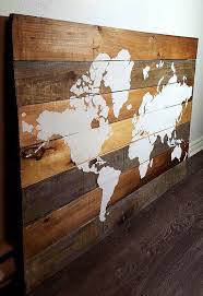 World Map On Barnwood Map Mondiale Sur Bois By Ariesdenhomedecor Deco Bois Deco Murale