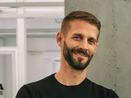 Neosfer sieht SSI und Quanten-Computing als entscheidende Zukunftsthemen