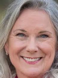 Martha Saunders's Instagram, Twitter & Facebook