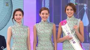一、何依婷个人资料 何依婷个人简历 个人简介 学历信息 姓名：何依婷 最高学历：本科 性别：女 毕业院校： 四川音乐学院 民族： 汉族 外语等级：英语|6级 婚姻状态：已婚 毕业时间：2006年 æ¸¯å§å†³èµ›åˆ›æ–°çŽ¯èŠ‚è¶…å°´å°¬ä»Šå¹´é€‰çš„æ˜¯æ¸¯å§è¿˜æ˜¯ç½'çº¢ é˜¿æ³¢ç½—æ–°é—»ç½'