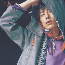 坂口健太郎 on instagram これかっこよすぎてファン絶対増えたと思う 坂口健太郎 すき かっこいい 塩顔 塩顔男子 イケメン メンズノンノ style fashion bucket hat