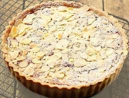 La Tarte Amandine Est Une Tarte Patissiere Composee D Une Pate Sablee Et Garnie De Creme D Amande S Tarte Amandine Tarte Aux Amandes Tarte Amandine Aux Pommes