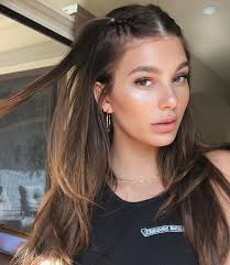 Mia Mendes (miamendes0504)