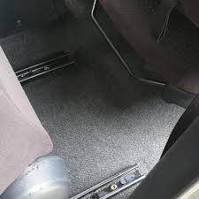 Efek mobil tidak ada roof rail, jika jepitnya di pintu ada resiko masuk air jika pemasangannya tidak baik atau tidak pas, ujar ronny. Bila Air Hujan Masuk Dalam Kereta Aduh Ben Ashaari