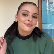 Melissa Callaway's Instagram, Twitter & Facebook