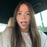 Alex Rayfield's Instagram, Twitter & Facebook