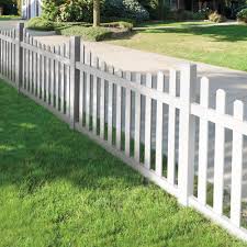 All of us who have ground floor apartments or houses with gardens and backyards, require a fence around the house for various reasons. 75 Fence Designs Styles Patterns Tops Materials And Ideas